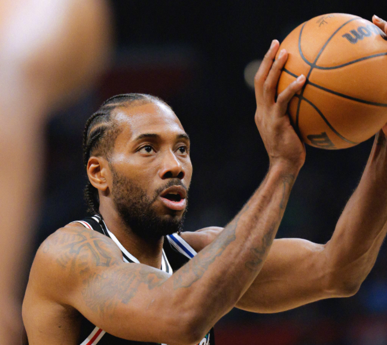 JackeyLove新星比分优势明显表现惊艳，快船未来可期！的简单介绍